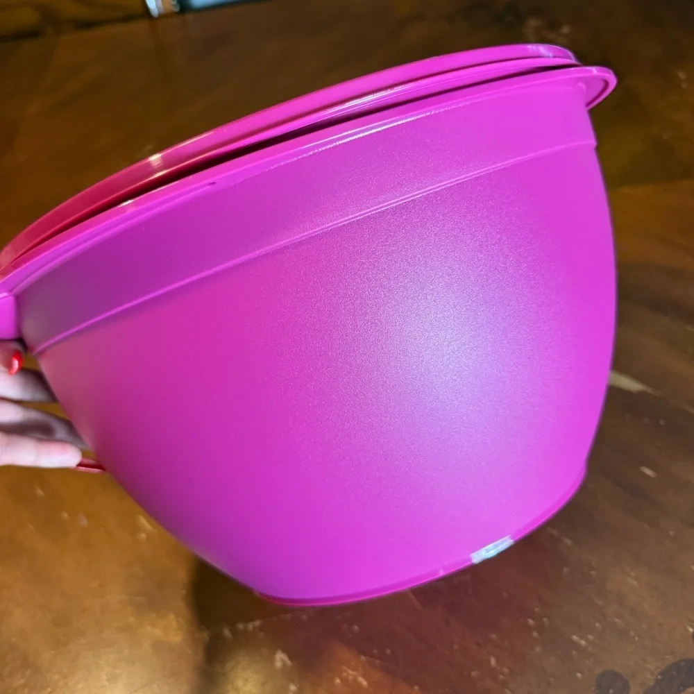 Tupperware Legacy Bowl 10 Liter - Picture 4 of 5